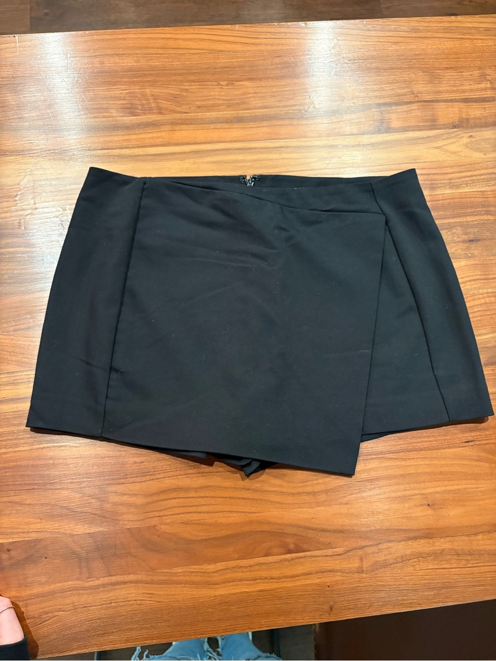 Express Black Skort